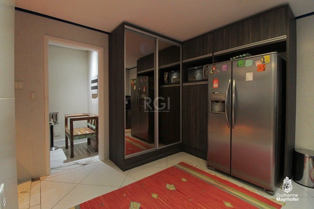 Imagem Casa para Venda - 650m², 4 dormitórios, sendo 3 suites, 4 vagas - Chácara das Pedras