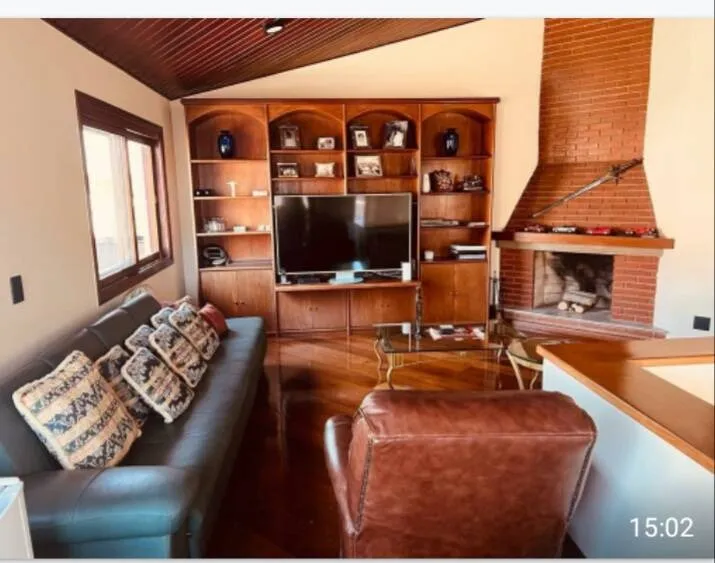 Imagem Sobrado p/ Venda ou Locação, 500m² Localizado no Residencial Alphaville II - Barueri - SP!
