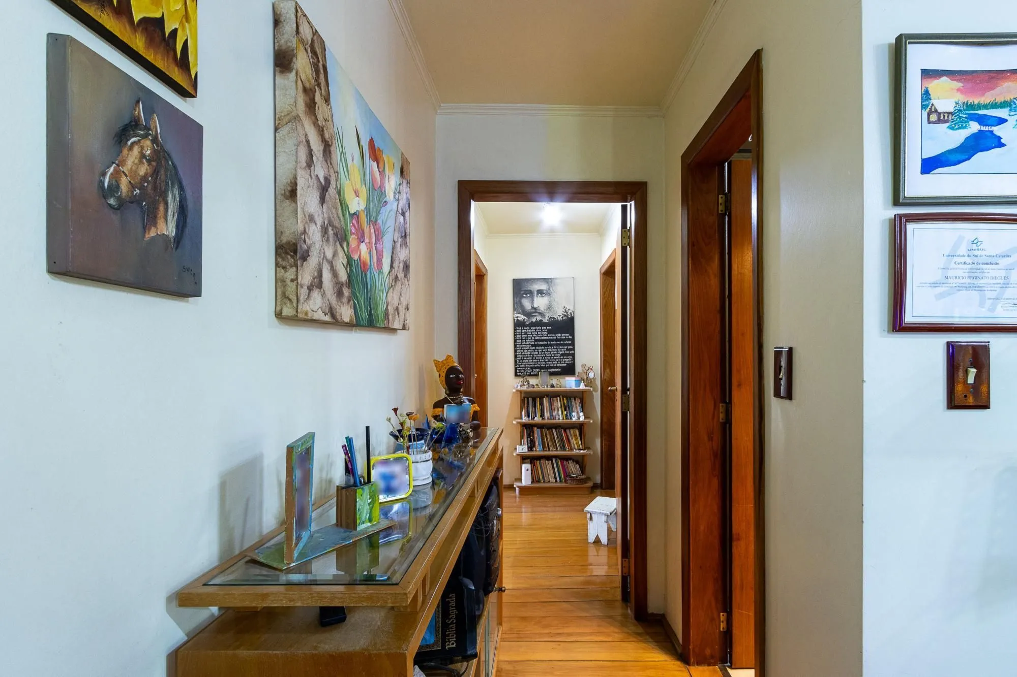 Imagem Casa com 3 quartos (1 suite), 4 vagas - Vila Nova