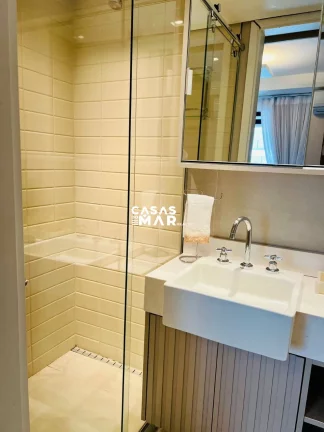 Imagem Apartamento de Luxo no Leblon: 2 Quartos, 1 Suíte, 2 Salas, 1 Vaga - Temporada para 4 Pessoas, perto da Praia - RJ