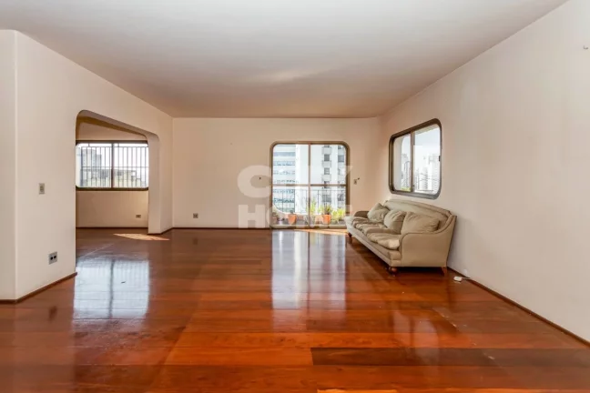 Imagem Ótimo apartamento com 301m² no Campo Belo, um por andar. Amplo living com varanda, home theather, ...