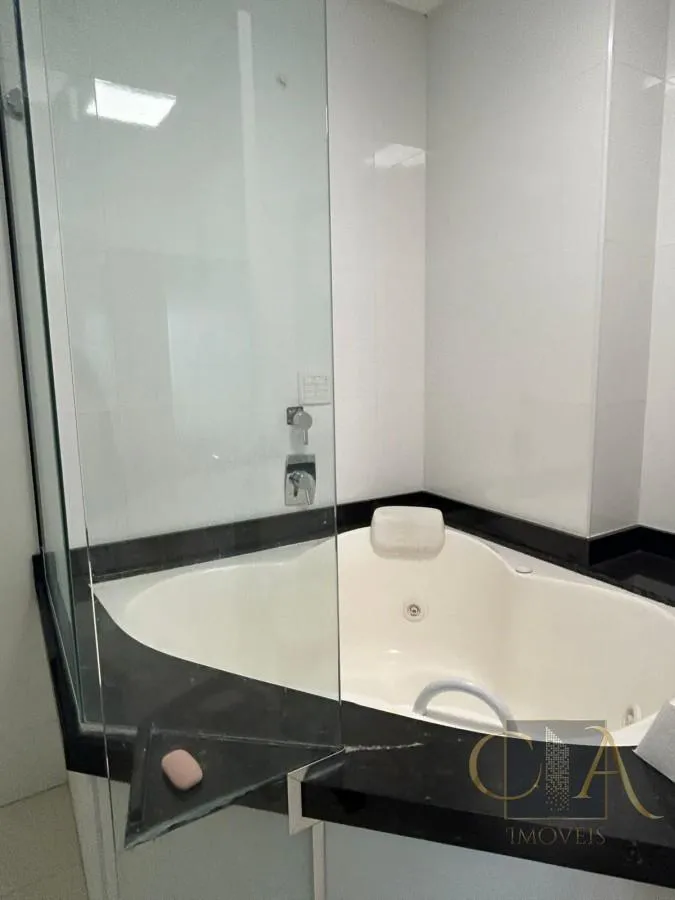 Imagem Apartamento para Venda em Itapema, Meia Praia, 4 dormitórios, 4 suítes, 5 banheiros, 3 vagas
