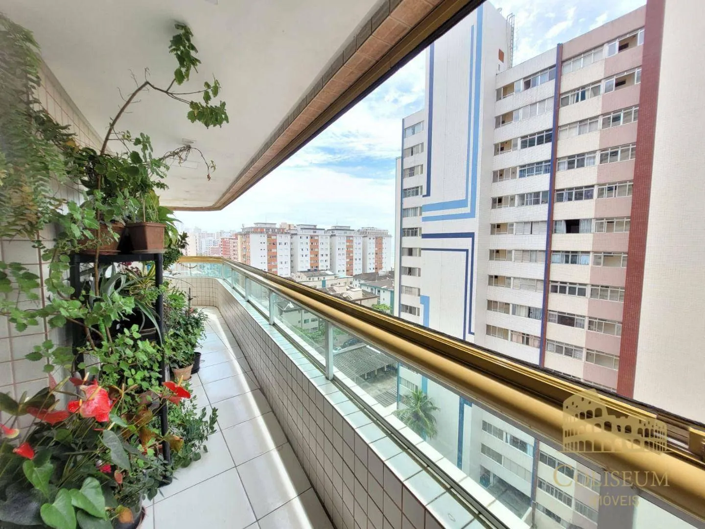 Imagem Apartamento com 3 dormitórios à venda, 105 m² por R$ 690.000,00 - Tupi - Praia Grande/SP