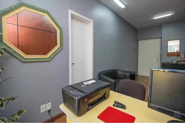 Imagem Sala para venda no bairro Petrópolis em Porto Alegre