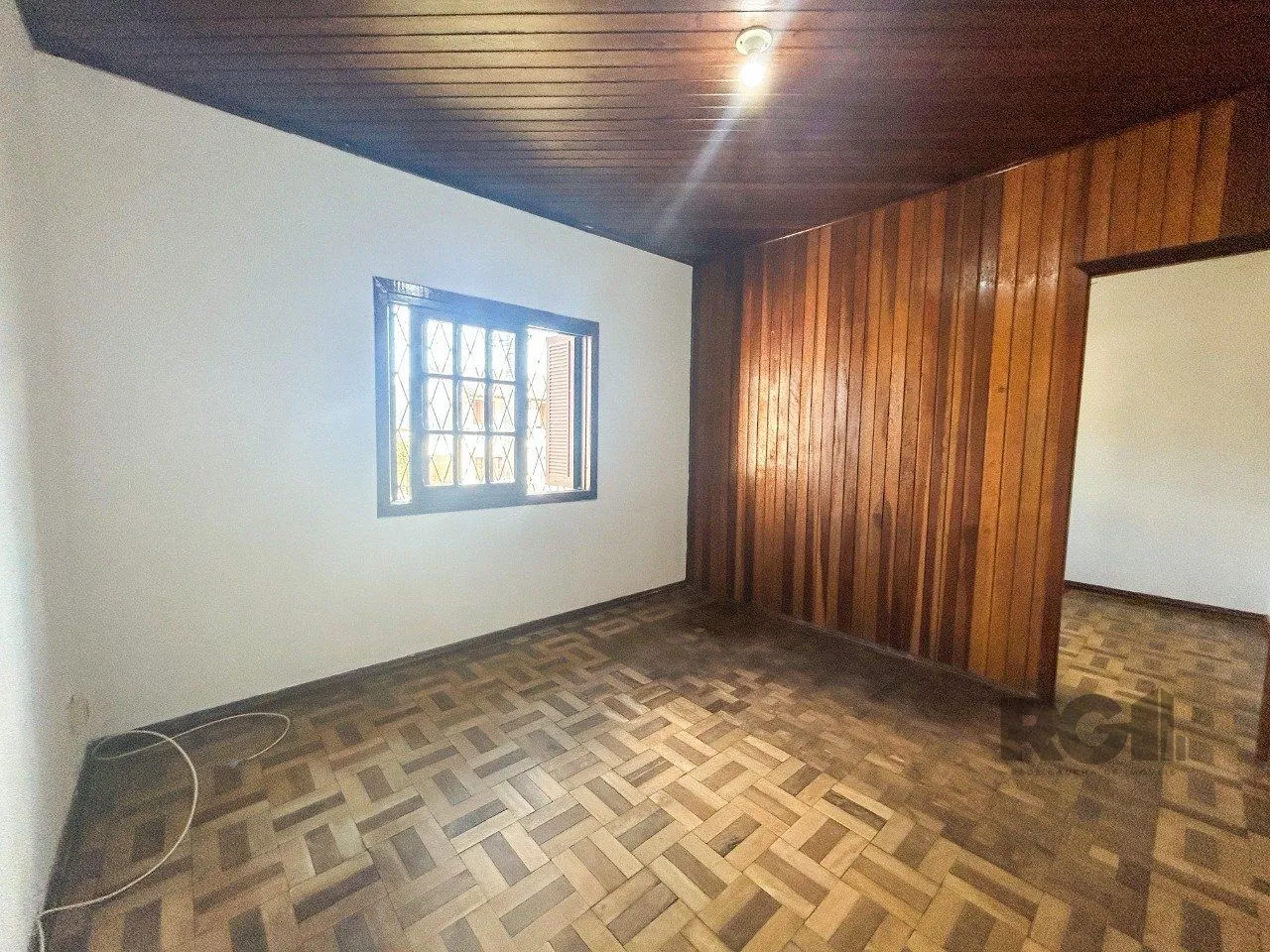 Imagem Casa 03 quartos, peças amplas, 03 dormitórios, salão de festas -3 vagas - Cavalhada