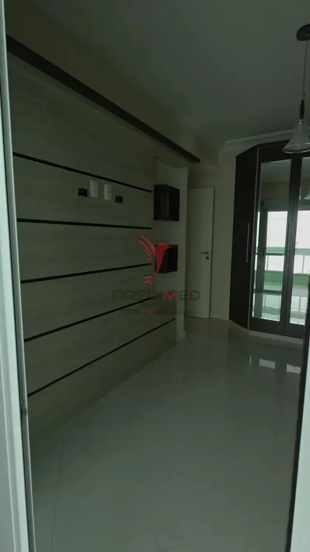 Imagem Apartamento com 130 mts2. Sacada com churrasqueira. Amplitude e Conforto em Meia Praia