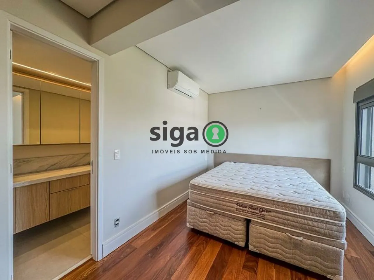 Imagem Apartamento Alto Padrão Reformado À Venda | 131 m² | 2 Suítes (Planta Flexível p/ 3 Dorm.)