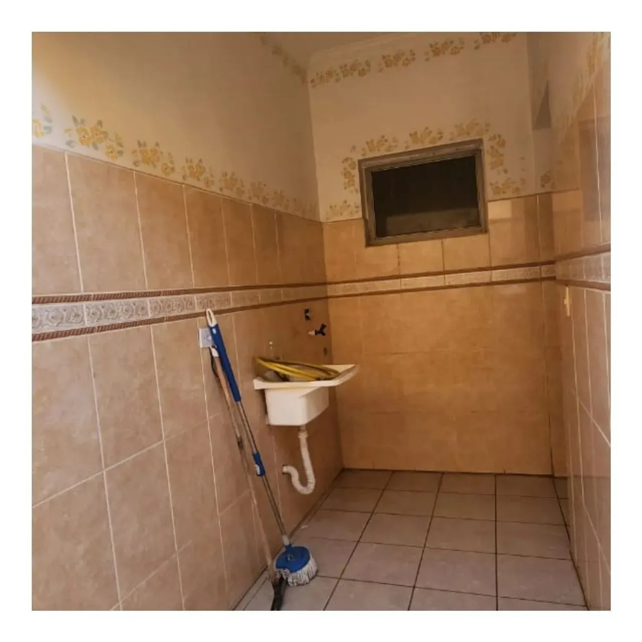 Imagem Casa à venda em Sorocaba-SP: 3 quartos, 2 suítes, 1 sala, 3 banheiros, 2 vagas de garagem - Jardim Piazza Di Roma, 150m². Venha conferir!