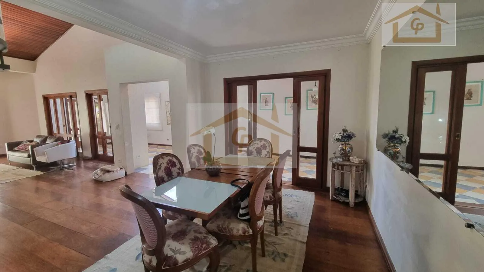 Imagem Conforto, São 3 quartos sendo um suíte, 4 vagas, Escritório independente!