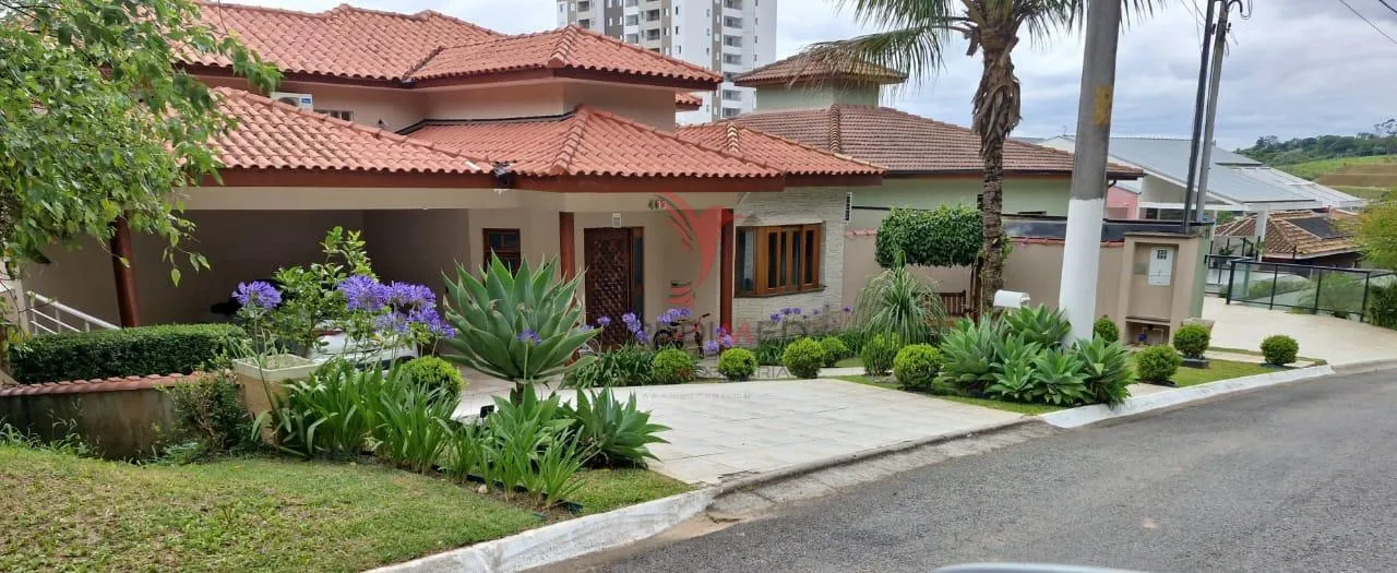 Casa com piscina a venda no Condomínio São Fernando Residência em Barueri/SP em Estrada das Pitas, 1800 - Parque Viana, Barueri - SP