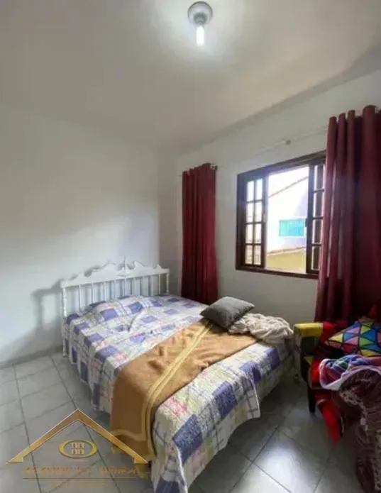 Imagem Casa em Condomínio para Venda em Cabo Frio / RJ no bairro Parque Burle