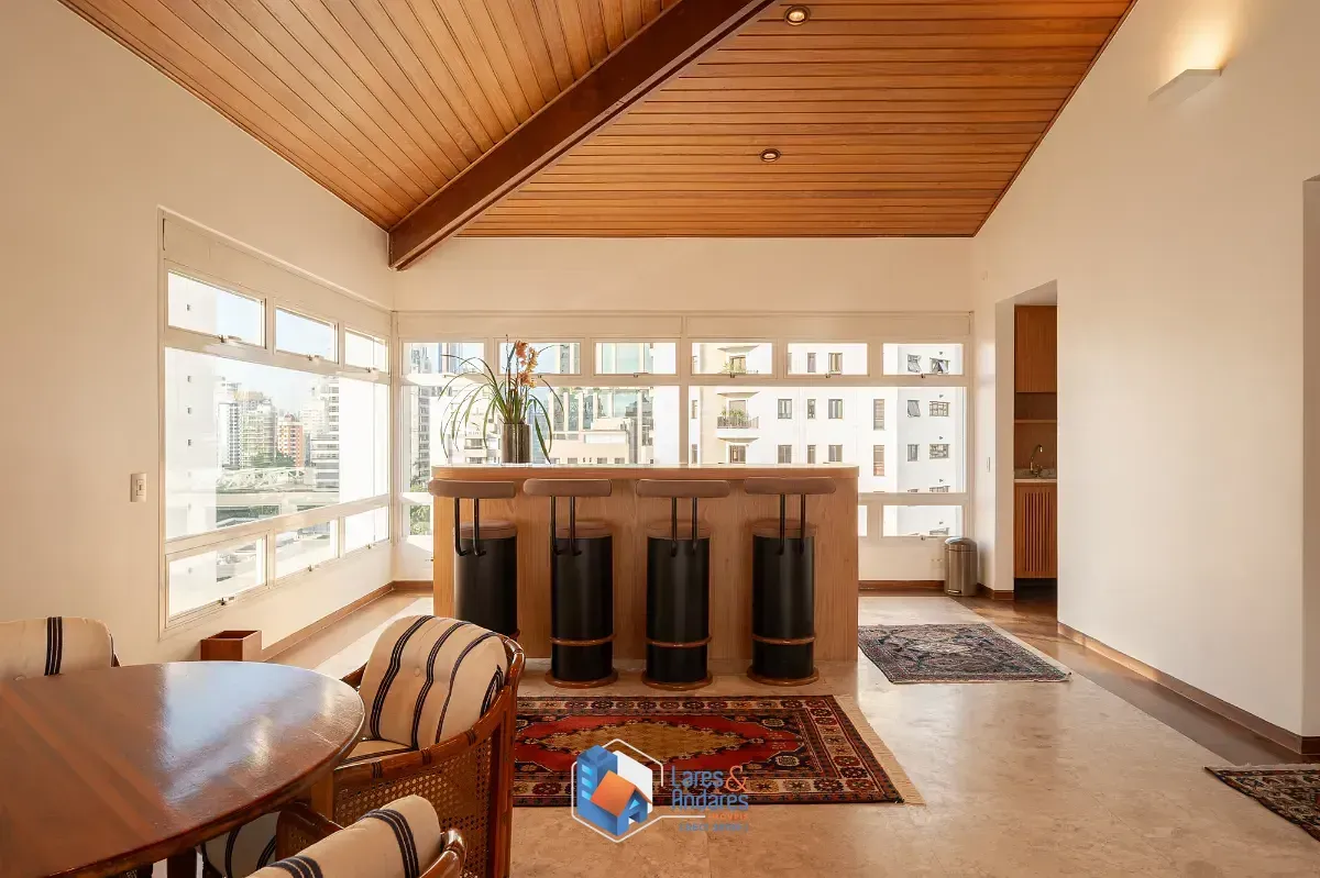 Imagem Duplex para venda e locação em Itaim Bibi com 3 quartos, sendo 3 suítes, 384m²