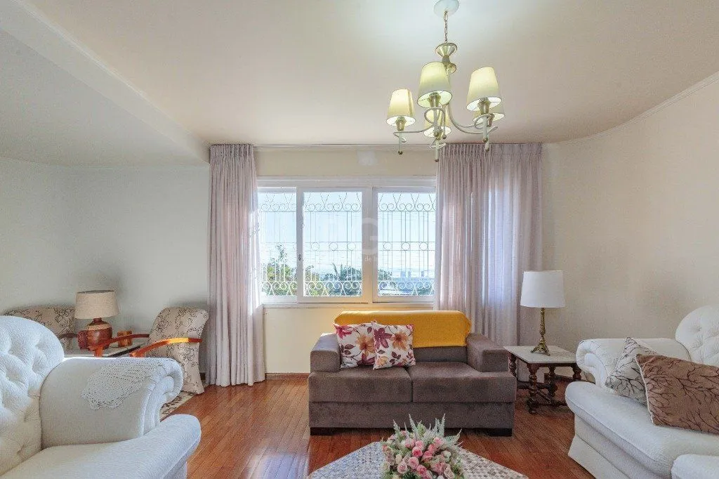 Imagem Casa a venda com 400m², bairro, Teresópolis