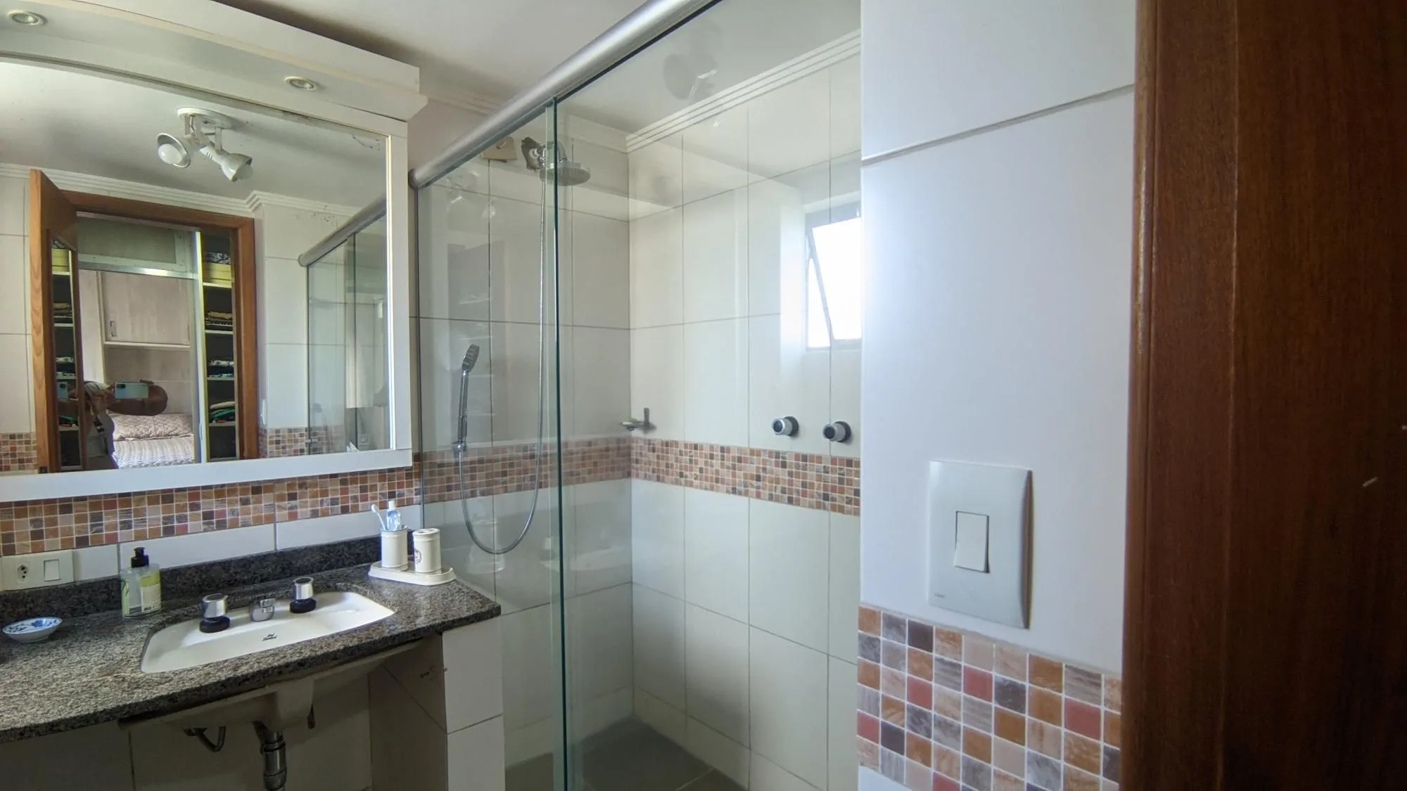 Imagem Cobertura com piscina 3 dorm, 2 vagas individuas, no bairro Petrópolis