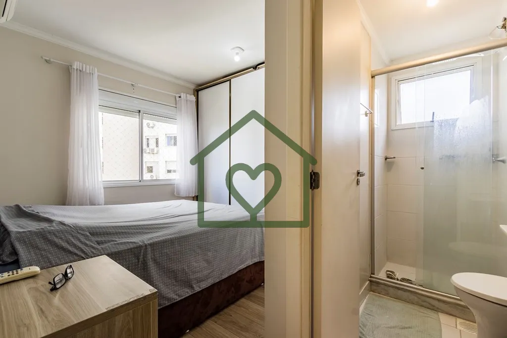 Imagem Apartamento no 7º andar no Condomínio Terra Nova Vista Alegre em Porto Alegre, na região privileg...