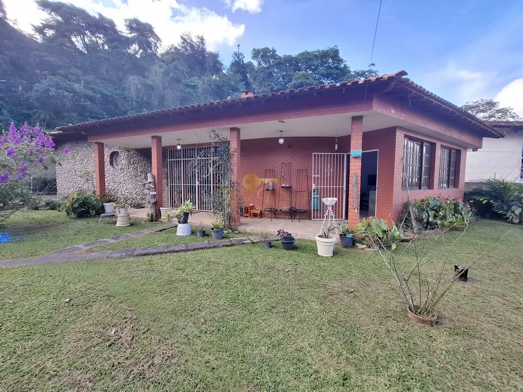 Foto do imóvel Casa para Venda em Teresópolis / RJ em Rua Modesto Leal