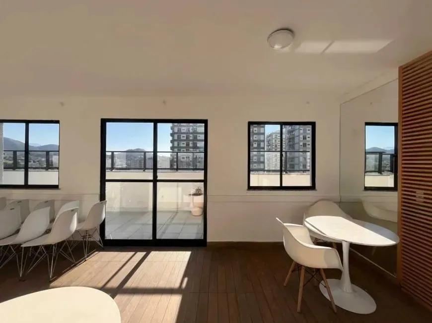 Imagem Apartamento para Venda em Rio de Janeiro, Praça Seca, 2 dormitórios, 1 banheiro, 1 vaga