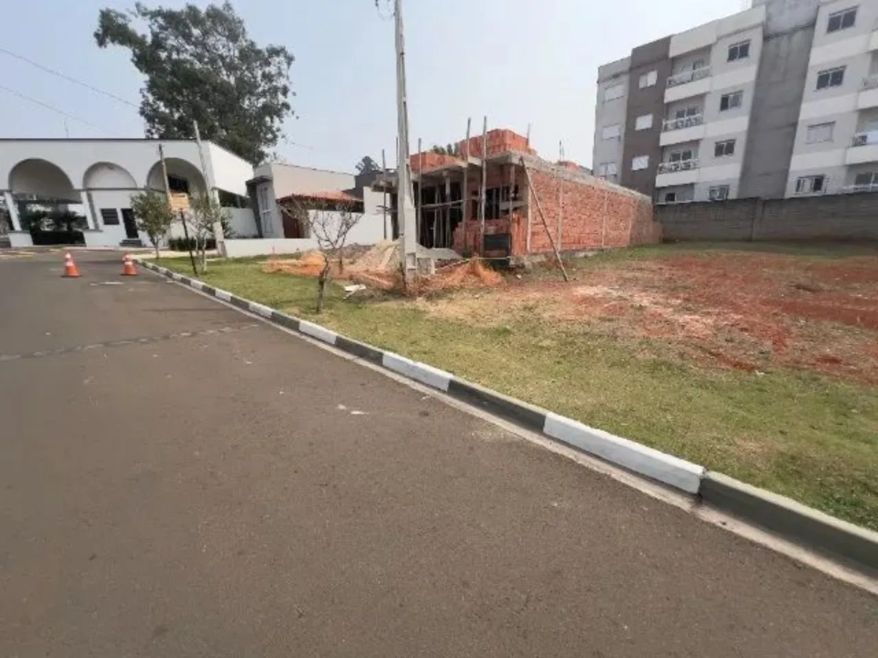 Imagem Terreno em Condomínio à Venda em Sorocaba-SP, Bairro Recreio dos Sorocabanos, 182m² de Área