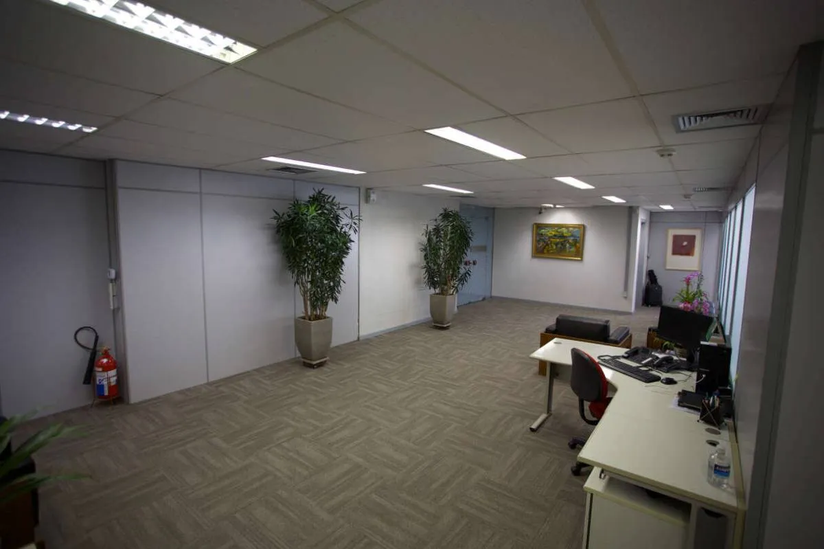 Imagem Sala comercial à venda em Salvador, Caminho das Árvores, 423m2