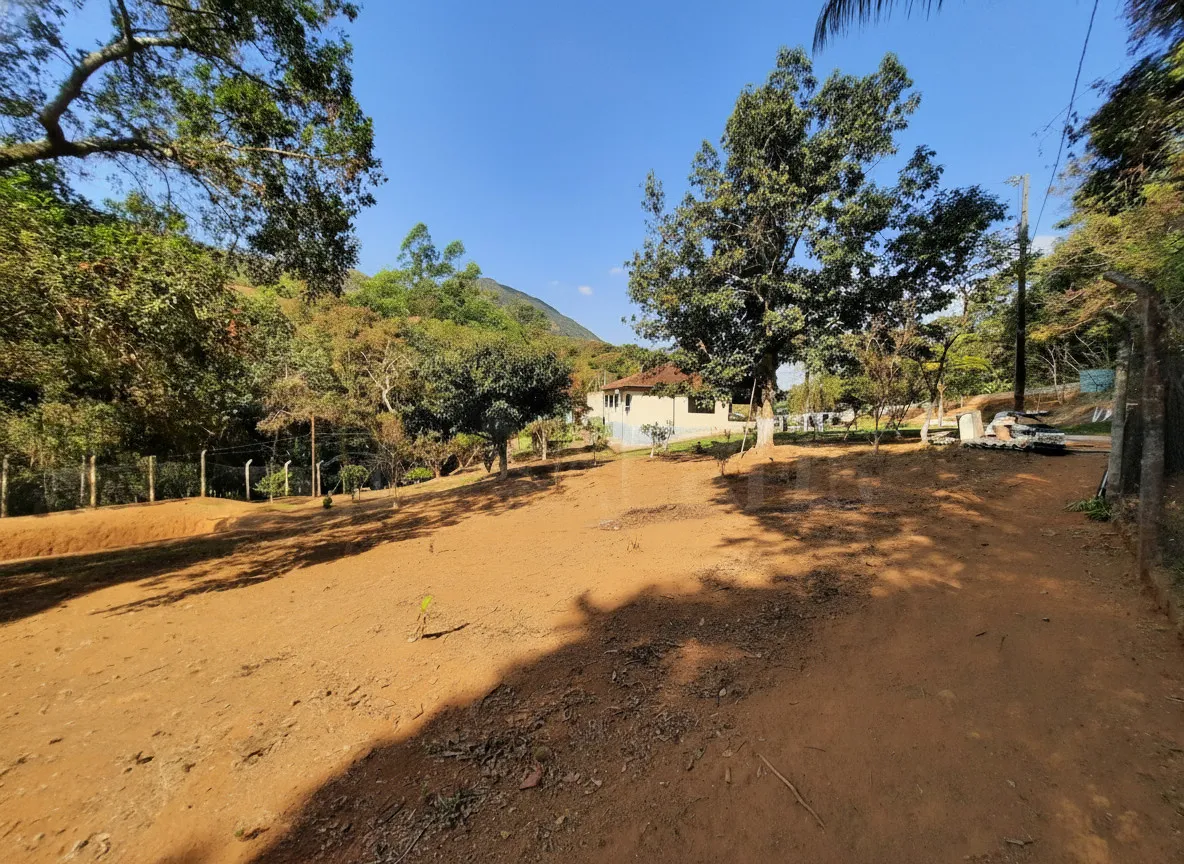 Imagem Chácara 150 m² à venda em Laranjeiras de Caldas, Caldas