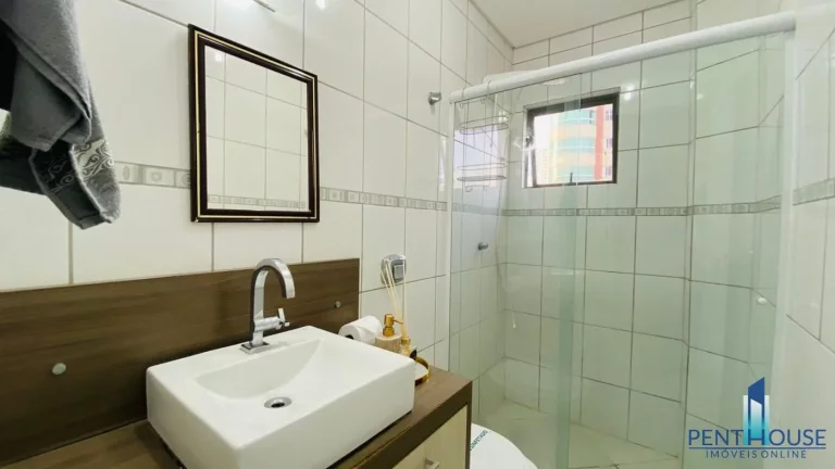 Imagem Apartamento Zona Central para Locação em Balneário Camboriú, CENTRO, 2 dormitórios, 1 suíte, 2 banheiros, 1 vaga