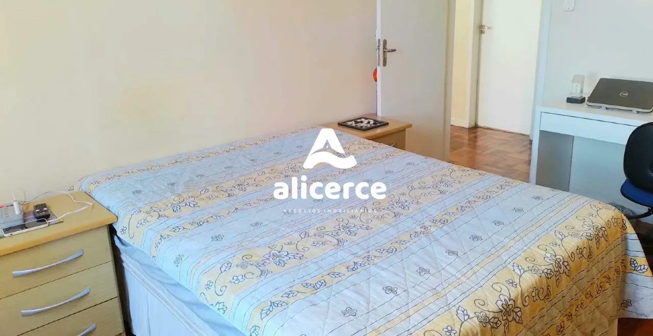 Imagem Amplo apartamento de 3 dormitórios no Coração do Estreito