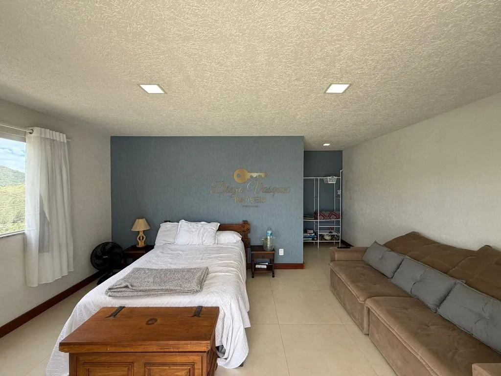 Imagem Casa em Condomínio para Venda em Teresópolis / RJ no bairro Albuquerque