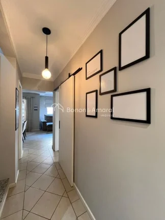 Imagem Excelente sobrado com 3 dormitórios, sendo 1 suíte localizada no piso superior, além de um corred...