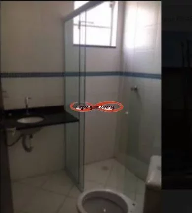 Imagem Sobrado à Venda com 3 Dormitórios – Vila Carmosina, Zona Leste de SP.