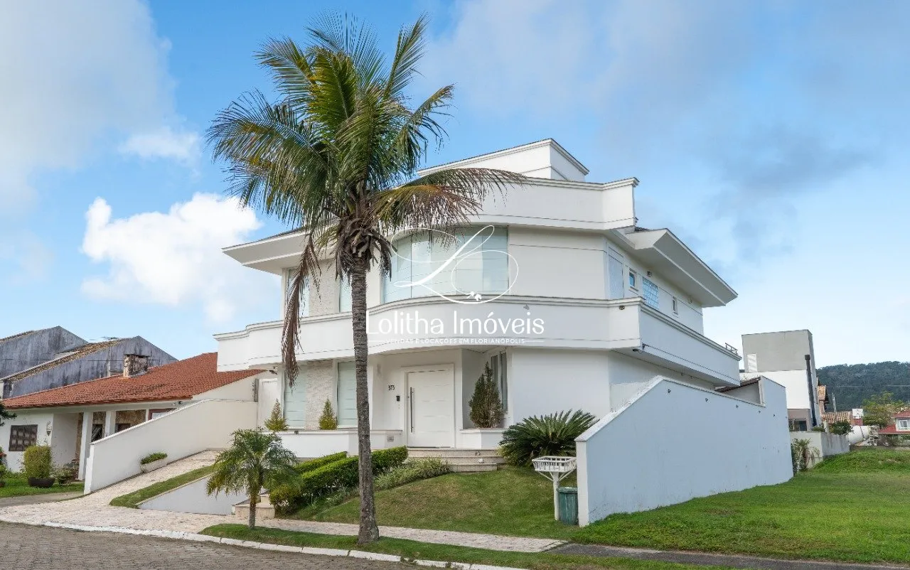 Imagem CASA DE ALTO PADRÃO COM 4 SUÍTES À VENDA EM JURERÊ - FLORIANÓPOLIS/SC
