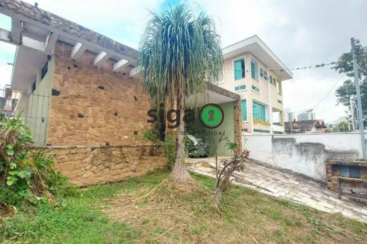 Imagem Casa a venda 3 dormitórios, 1 suíte, 4 vagas - Jardim Londrina -SP