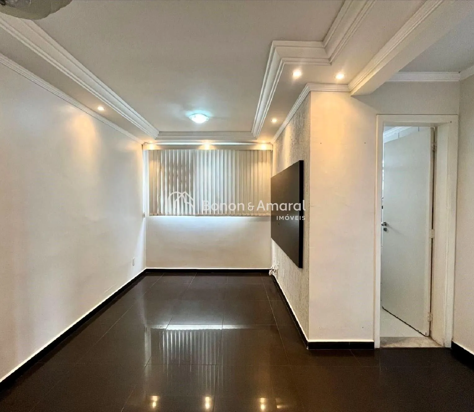 Imagem Apartamento à venda na Vila Industrial, Campinas | 2 dorms
