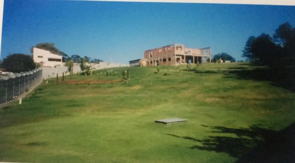 Imagem Casa com Potencial Incrível em Terreno de 8.900m² - Área Construída de 650m², Mini Lago e Muito Mais!
