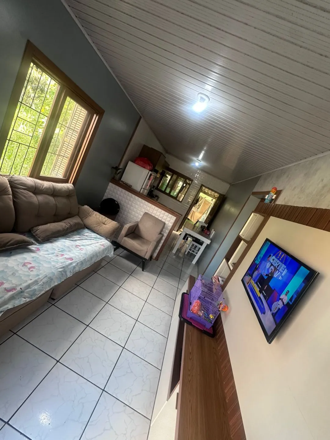 Imagem CASA À VENDA COM 2 DORMITÓRIOS E CONSTRUÇÃO PARA COMÉRCIO NO Tarumã