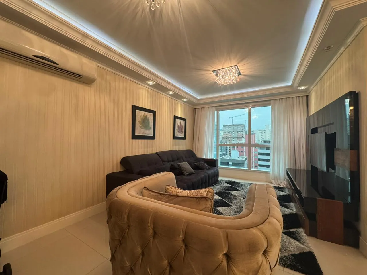 Imagem Apartamento com vista para o mar à venda com 171m2 por R$ 3.500.000,00