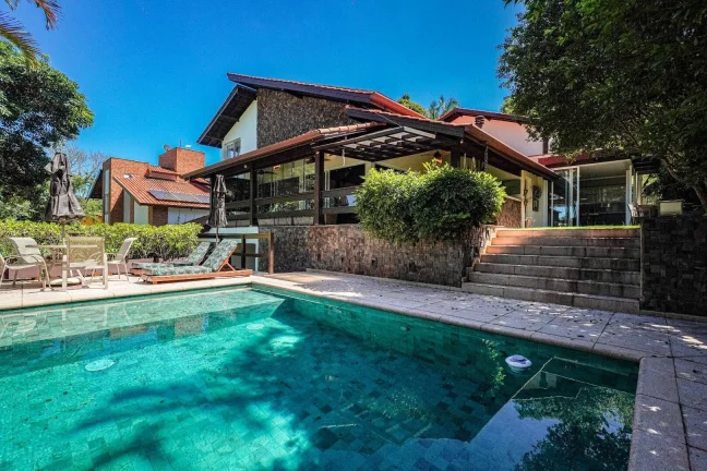 Casa com 4 Quartos à venda no Residencial Euroville - Carapicuíba/SP