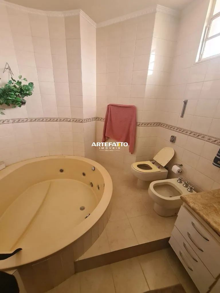 Imagem Casa à venda em Franca, Centro, com 4 quartos, 282m2