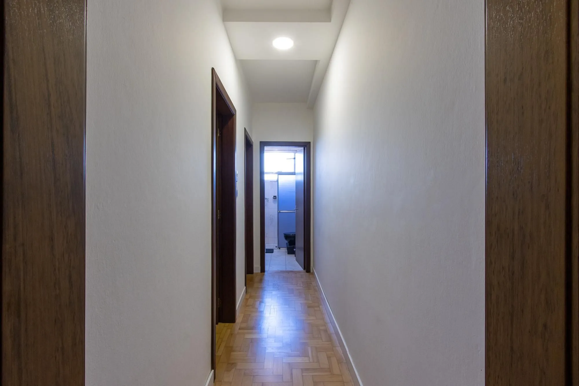 Imagem Apartamento Semi-mobiliado de 2 Quartos no Bairro Bom Fim