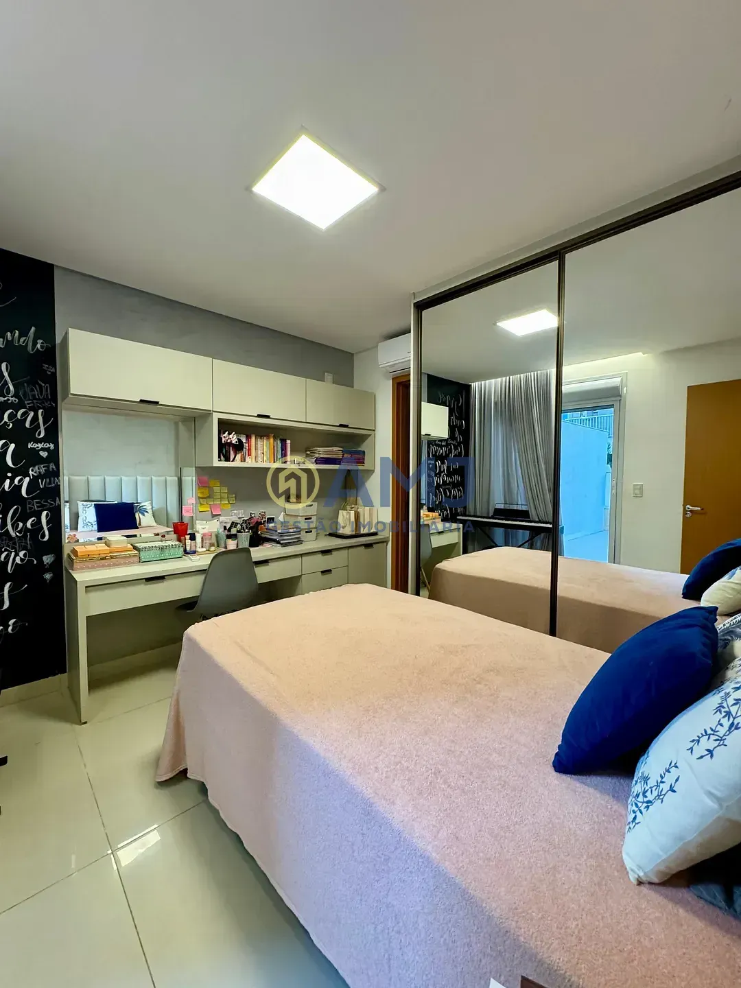 Imagem APARTAMENTO MOBILIADO À VENDA | RESIDENCIAL CELEBRATE VACA BRAVA | 3 SUÍTES | JARDIM AMÉRICA | GOIÂNIA/GO