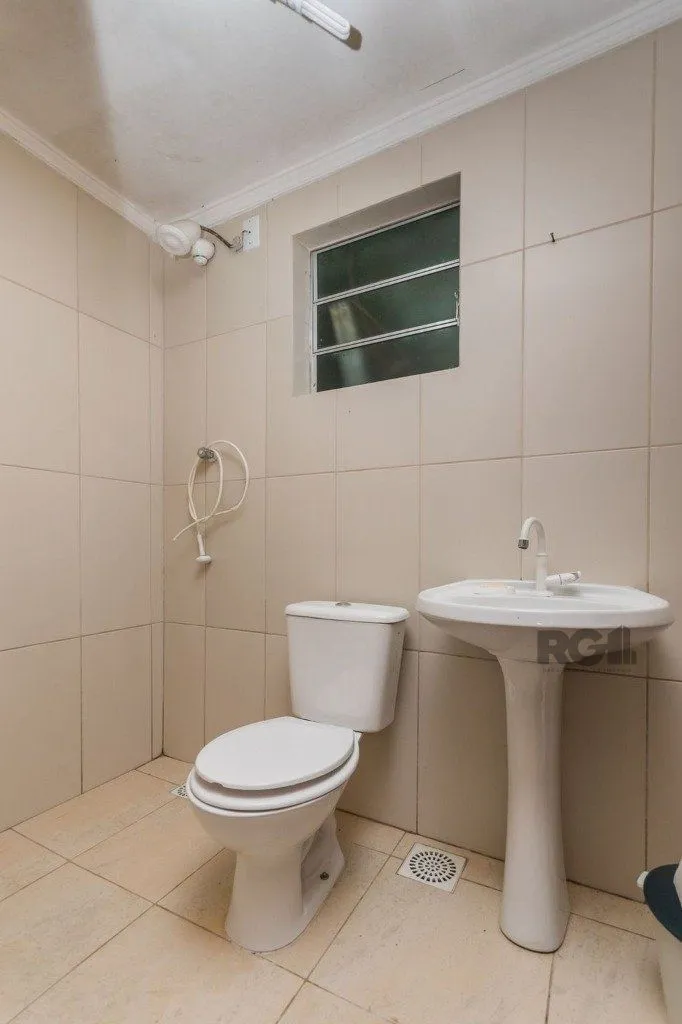 Imagem Excelente casa de 150m² com 3 dormitórios e 2 vagas.