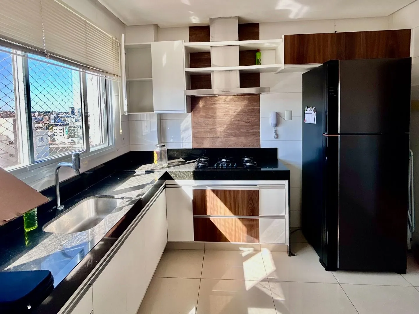 Imagem Apartamento com 3 dormitórios para alugar, 160 m² por R$ 6.800/mês - Centro - Patos de Minas/MG