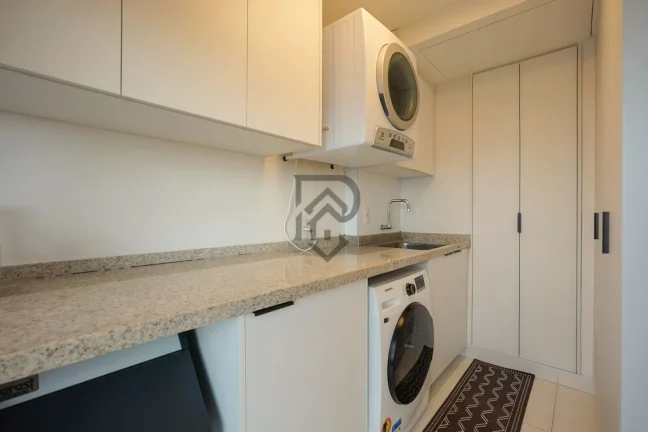 Imagem Apartamento Alto Padrão mobiliado andar alto