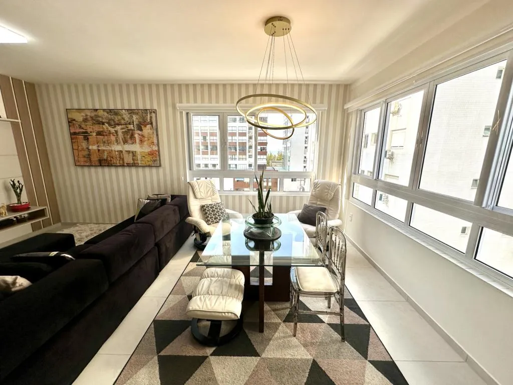 Apartamento 2 Dormitórios - Bairro Navegantes
