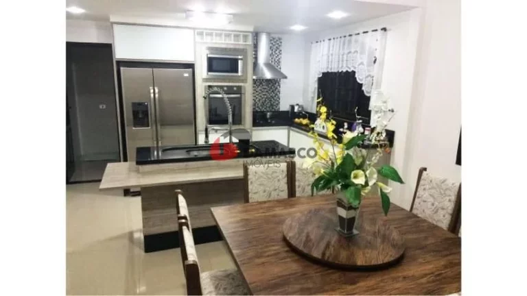 Imagem Sobrado à venda 3 Quartos, 1 Suite, 2 Vagas, 204M², Sítio da Figueira, São Paulo - SP