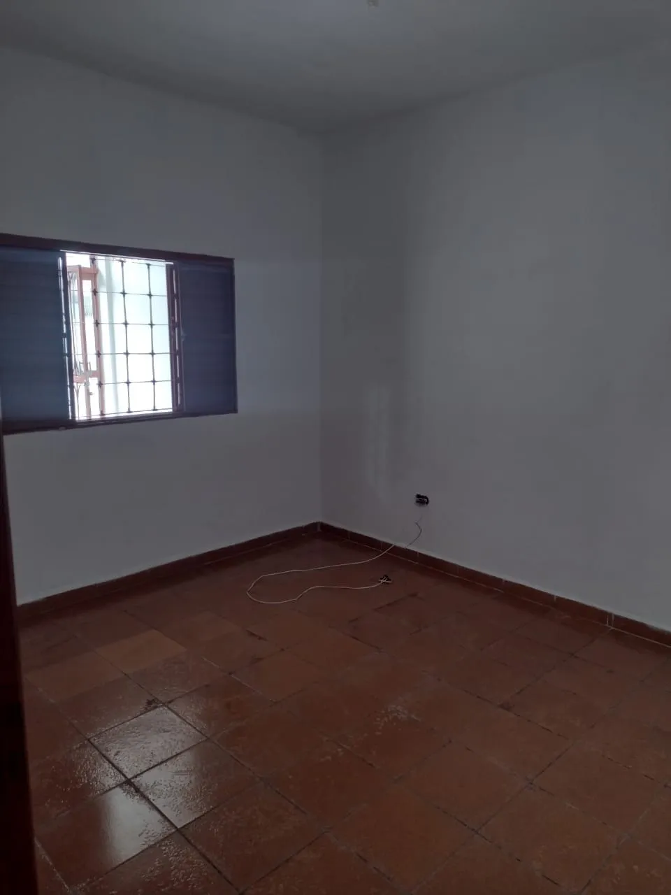 Imagem Casa à venda 2 Quartos, 1 Vaga, 250M², Parque Senhor do Bonfim, Taubaté - SP