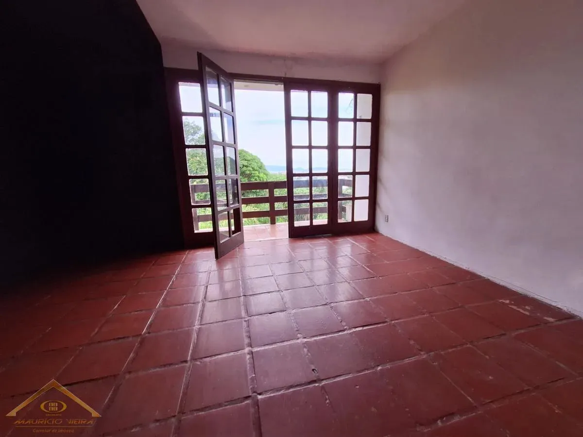 Imagem Casa em Condomínio para Venda em Cabo Frio / RJ no bairro Ogiva