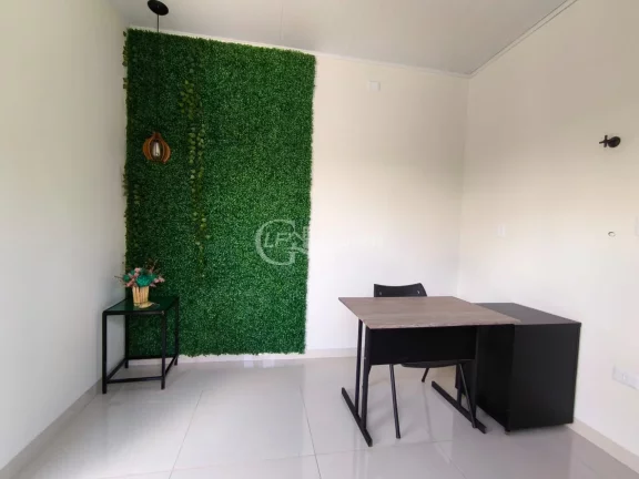 Imagem Alugue já ponto comercial com 2 salas e 3 vagas de garagem em Campo Grande-MS, no Alto São Francisco!