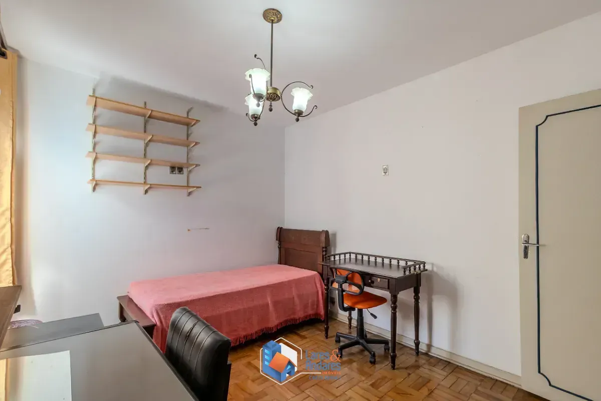 Imagem Sobrado para venda em Chácara Monte Alegre com 4 quartos, sendo 1 suíte, 261m²