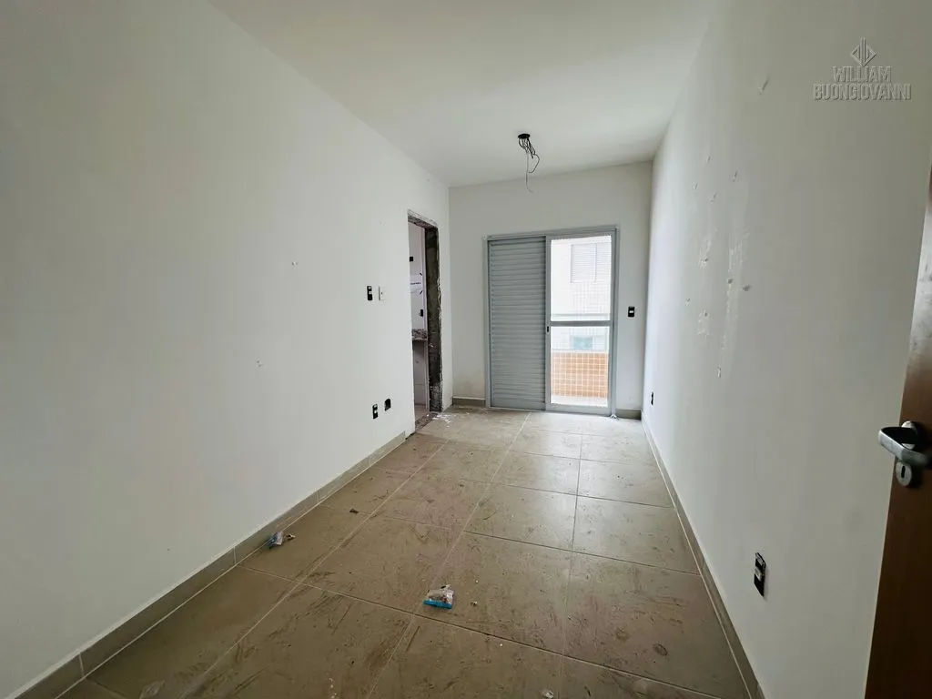 Imagem Apartamento na Vila Tupi, 3 Dormitórios sendo 3 suítes com vista mar!