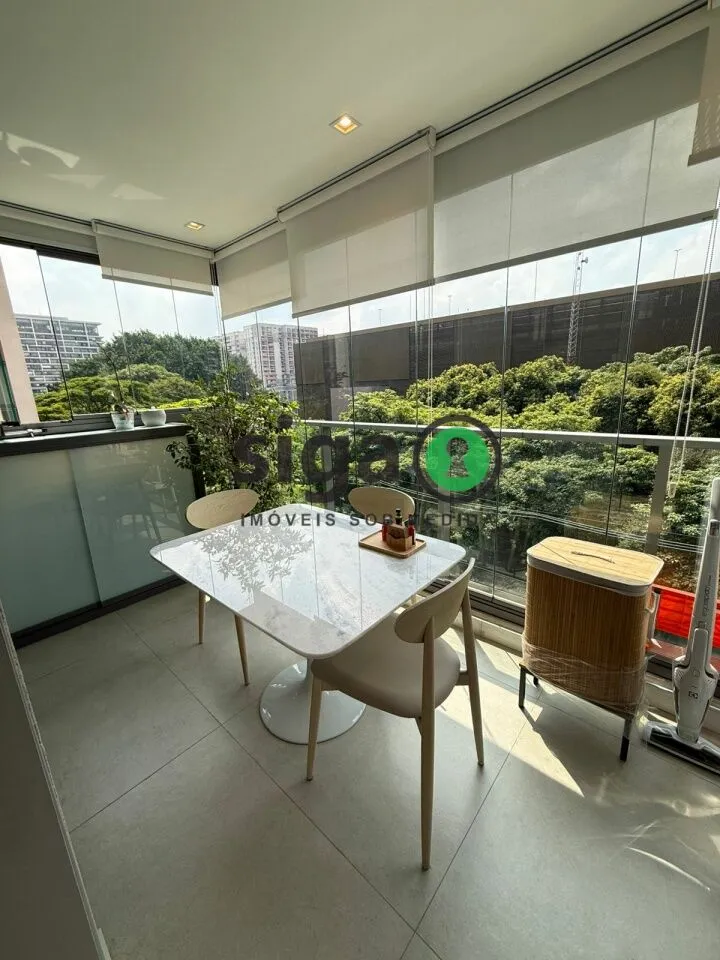 Imagem Apartamento em Moema para venda com 1 suíte, living ampliado, 1 vaga- Porteira fechada